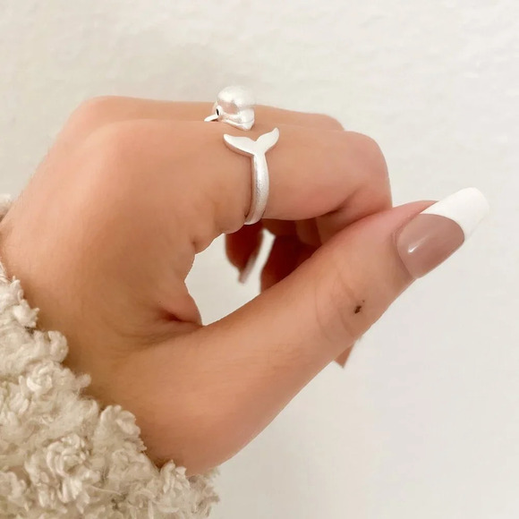 925 Sterling Silver Dolphin Ring Fish Ring Cool Animal Ring Adjustable Ring - Picture 8 of 9
